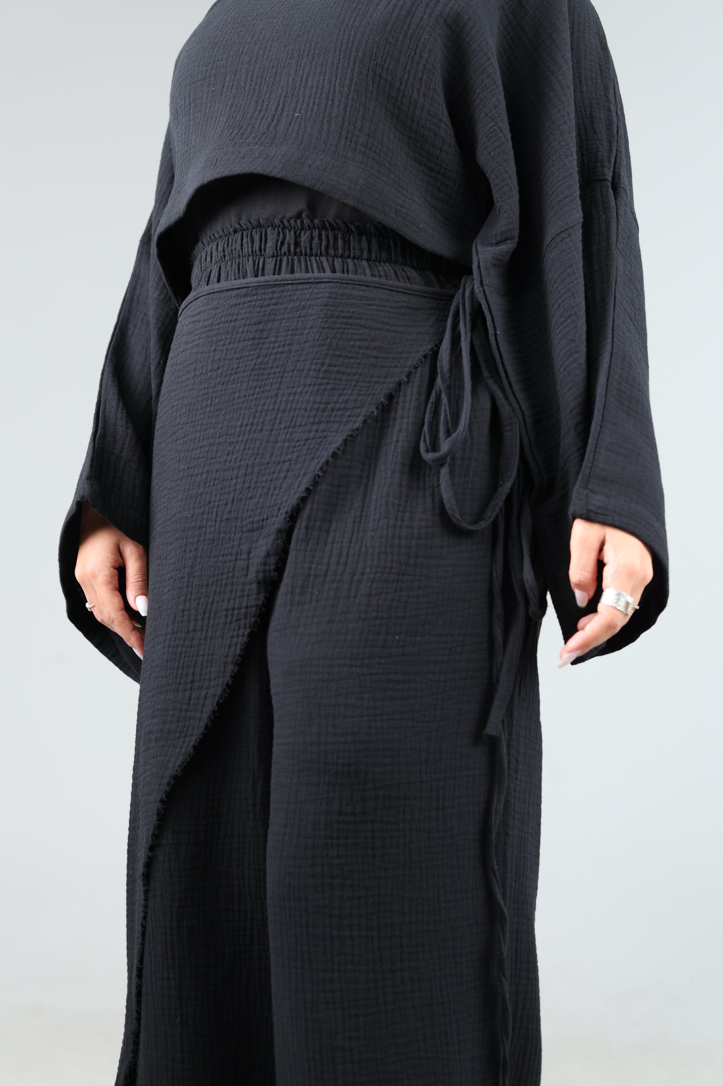 Ease Set Black